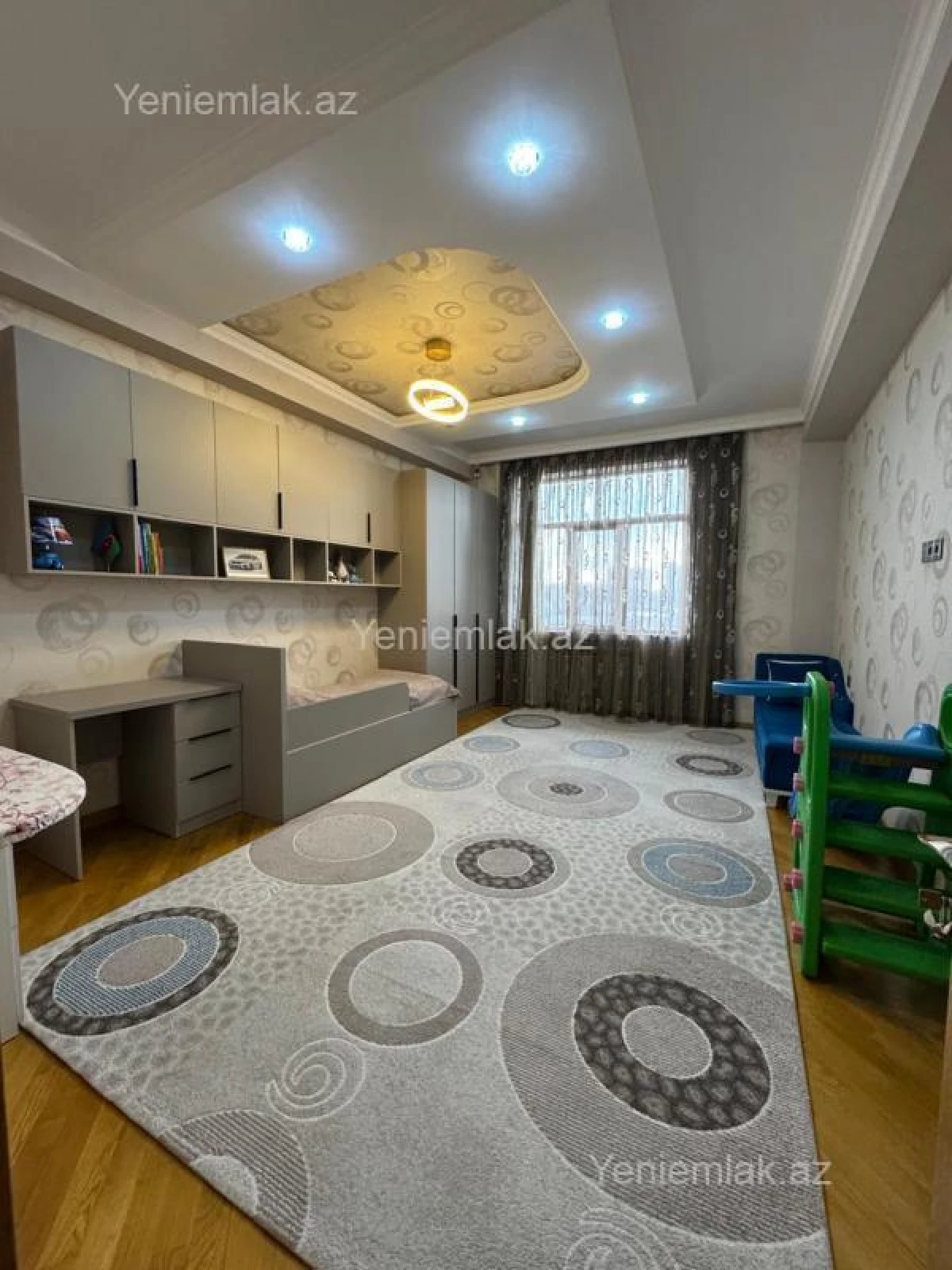 Satılır 3 otaqlı yeni tikili 147 m²