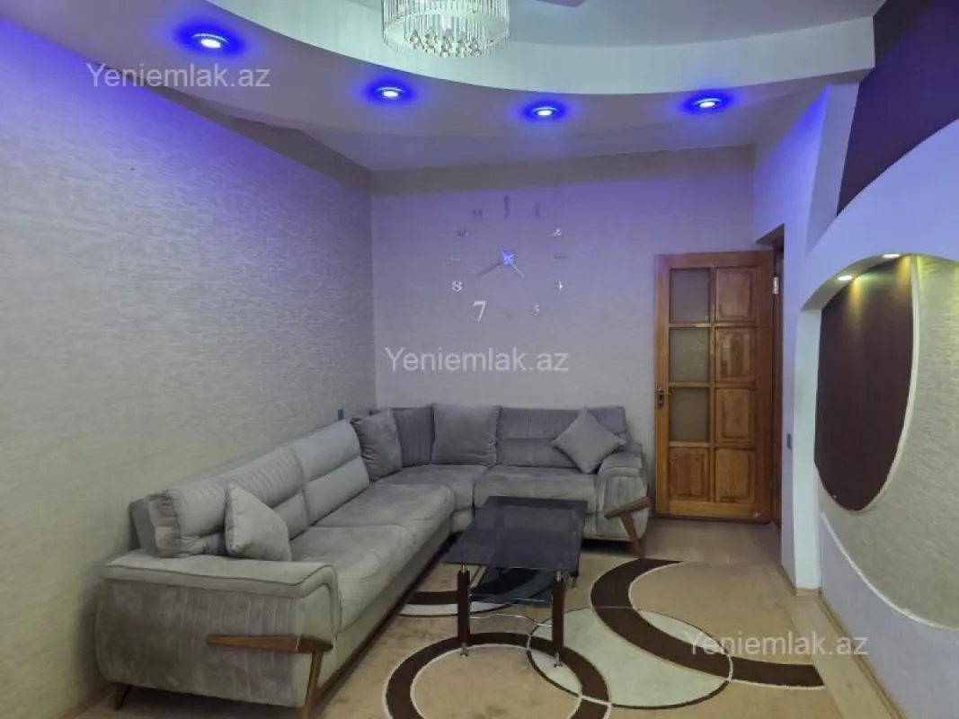 Satılır 3 otaqlı köhnə tikili 75 m²