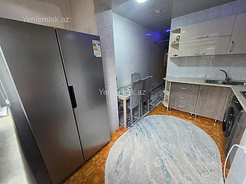Satılır 3 otaqlı köhnə tikili 75 m²