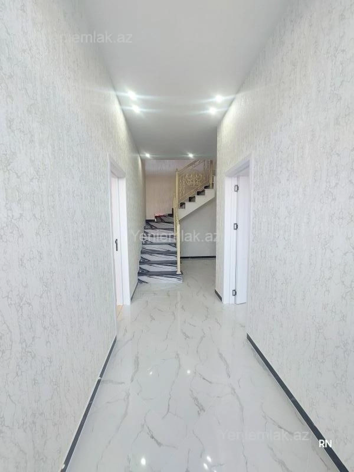 Satılır 4 otaqlı həyət evi 150 m²