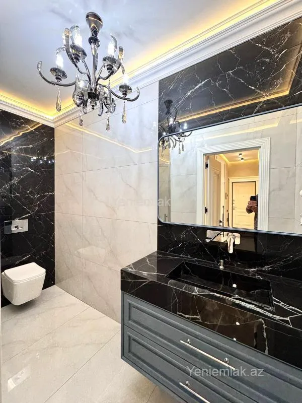 Satılır 2 otaqlı yeni tikili 86 m²