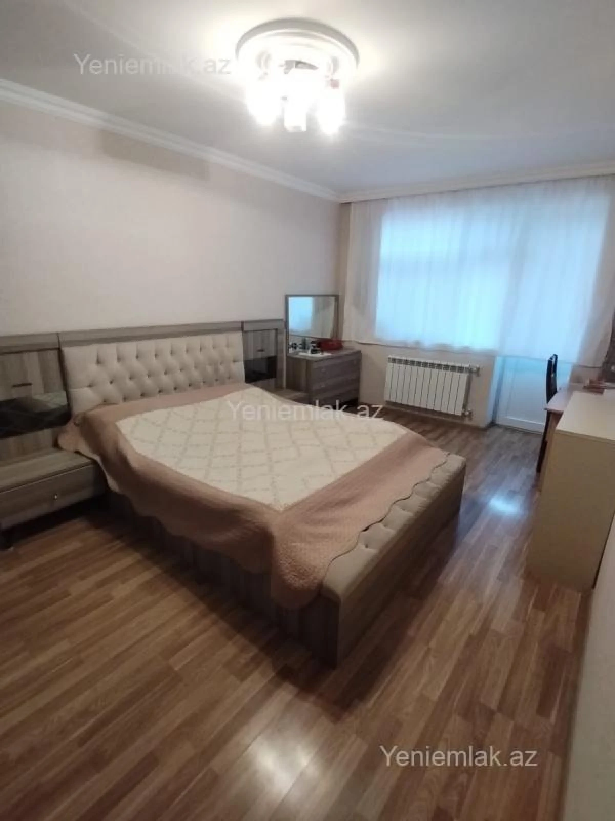 Satılır 3 otaqlı köhnə tikili 75 m²