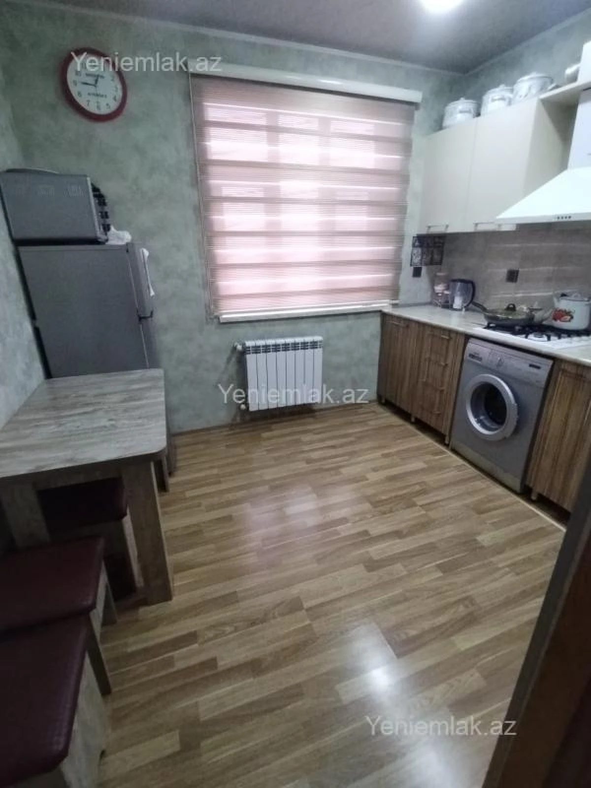 Satılır 3 otaqlı köhnə tikili 75 m²