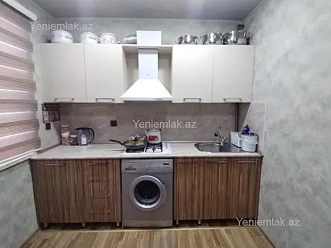 Satılır 3 otaqlı köhnə tikili 75 m²