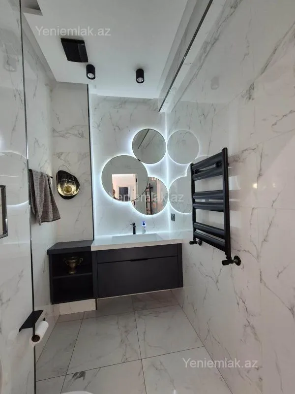 Satılır 4 otaqlı yeni tikili 192 m²