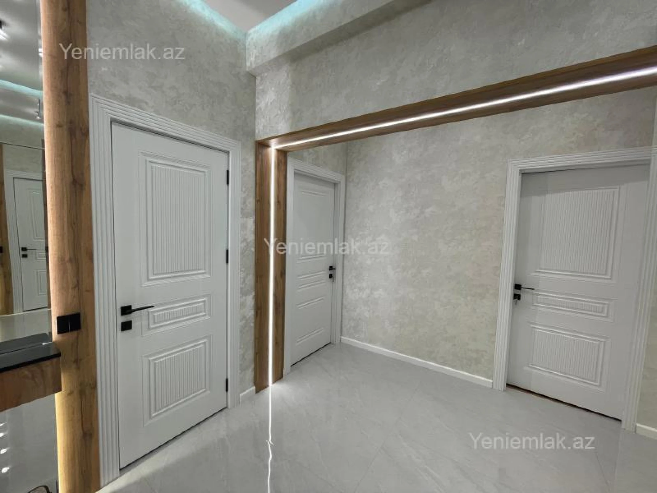 Satılır 3 otaqlı yeni tikili 80 m²