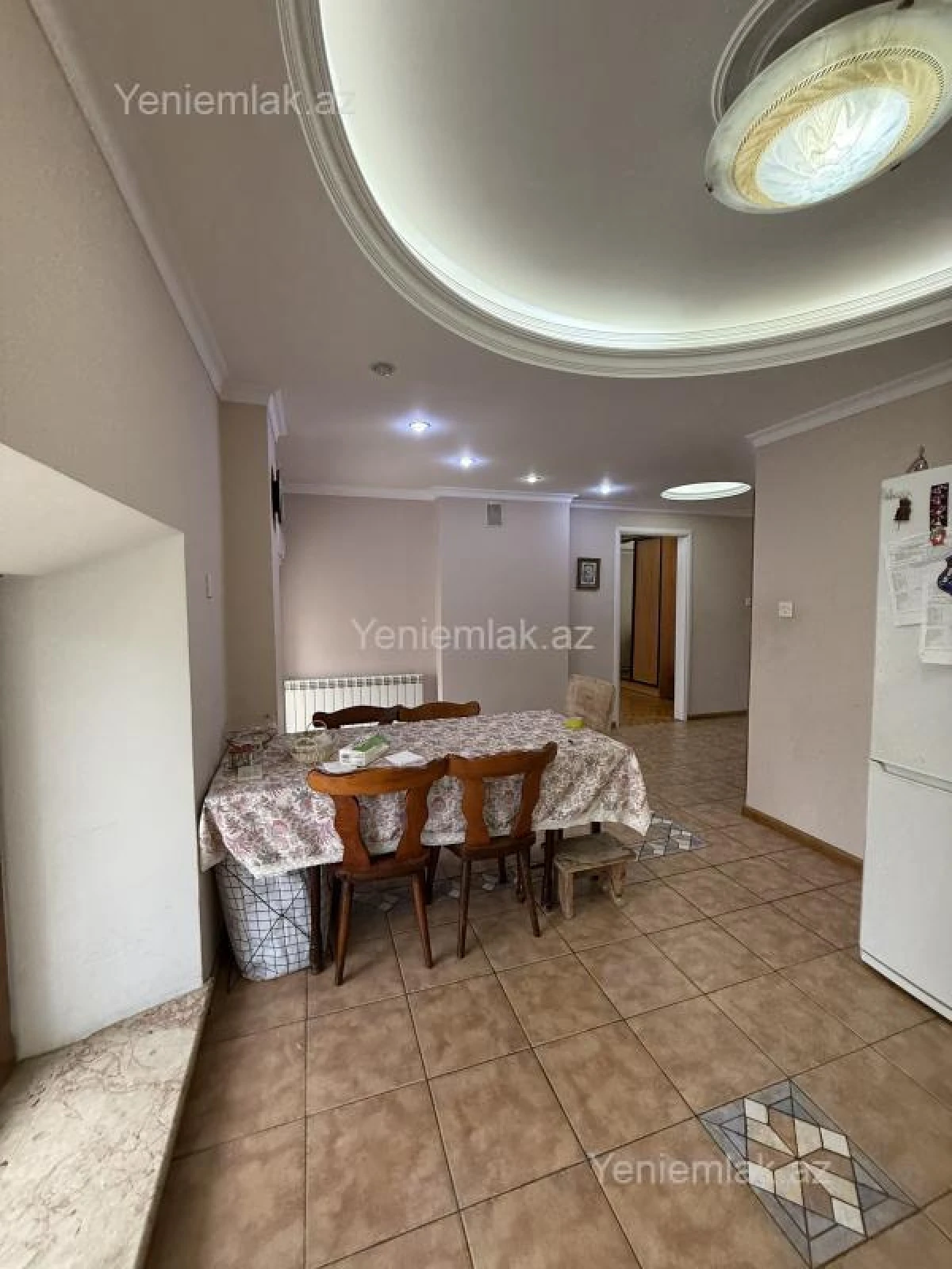 Satılır 4 otaqlı köhnə tikili 120 m²
