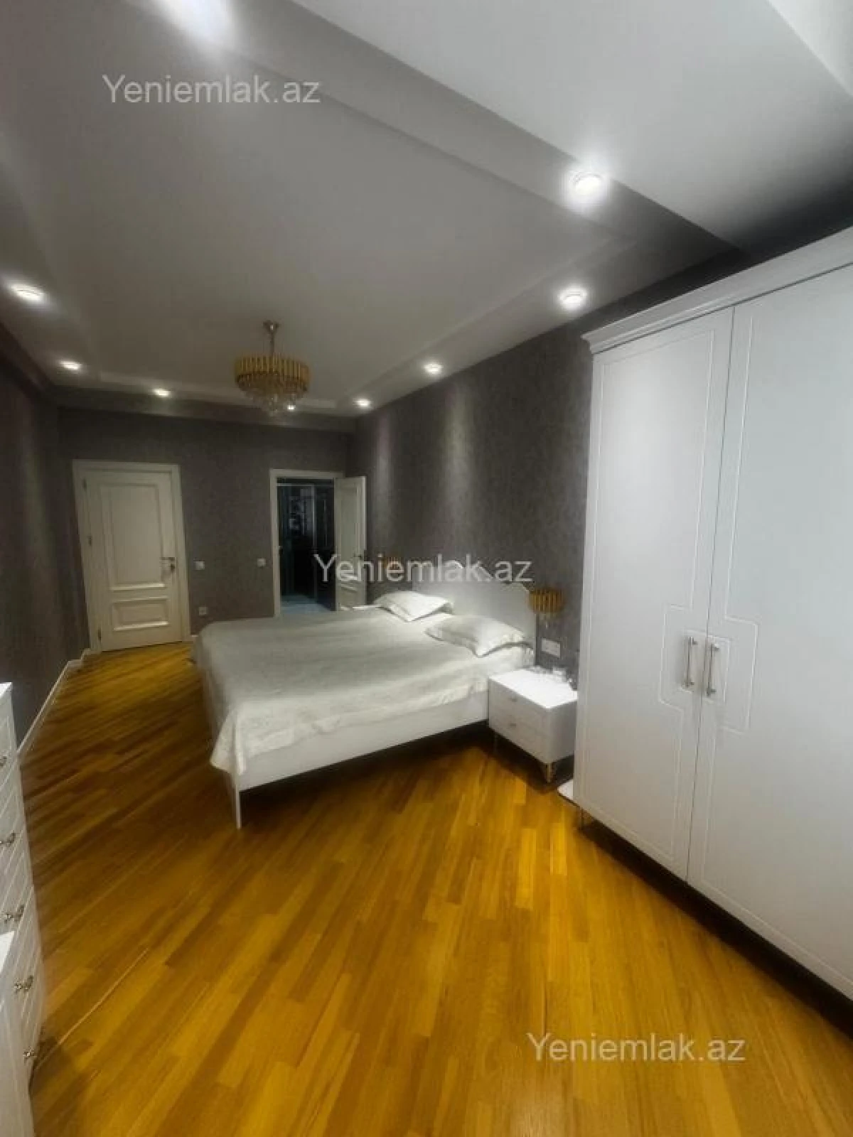 Satılır 4 otaqlı yeni tikili 141 m²