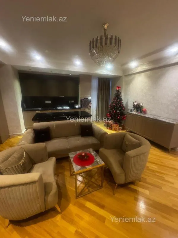 Satılır 4 otaqlı yeni tikili 141 m²