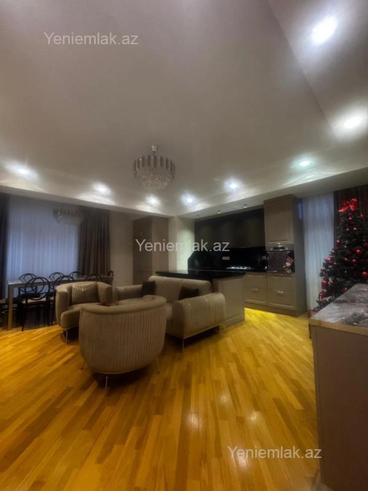 Satılır 4 otaqlı yeni tikili 141 m²