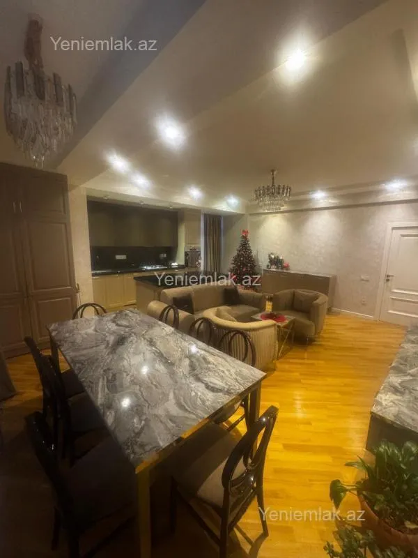 Satılır 4 otaqlı yeni tikili 141 m²