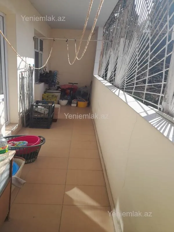 Satılır 5 otaqlı köhnə tikili 120 m²