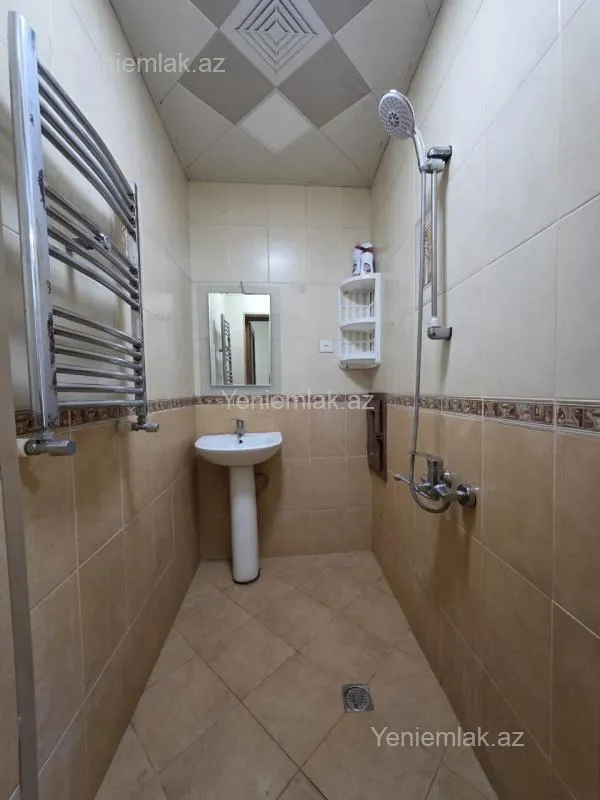 Satılır 2 otaqlı yeni tikili 85 m²