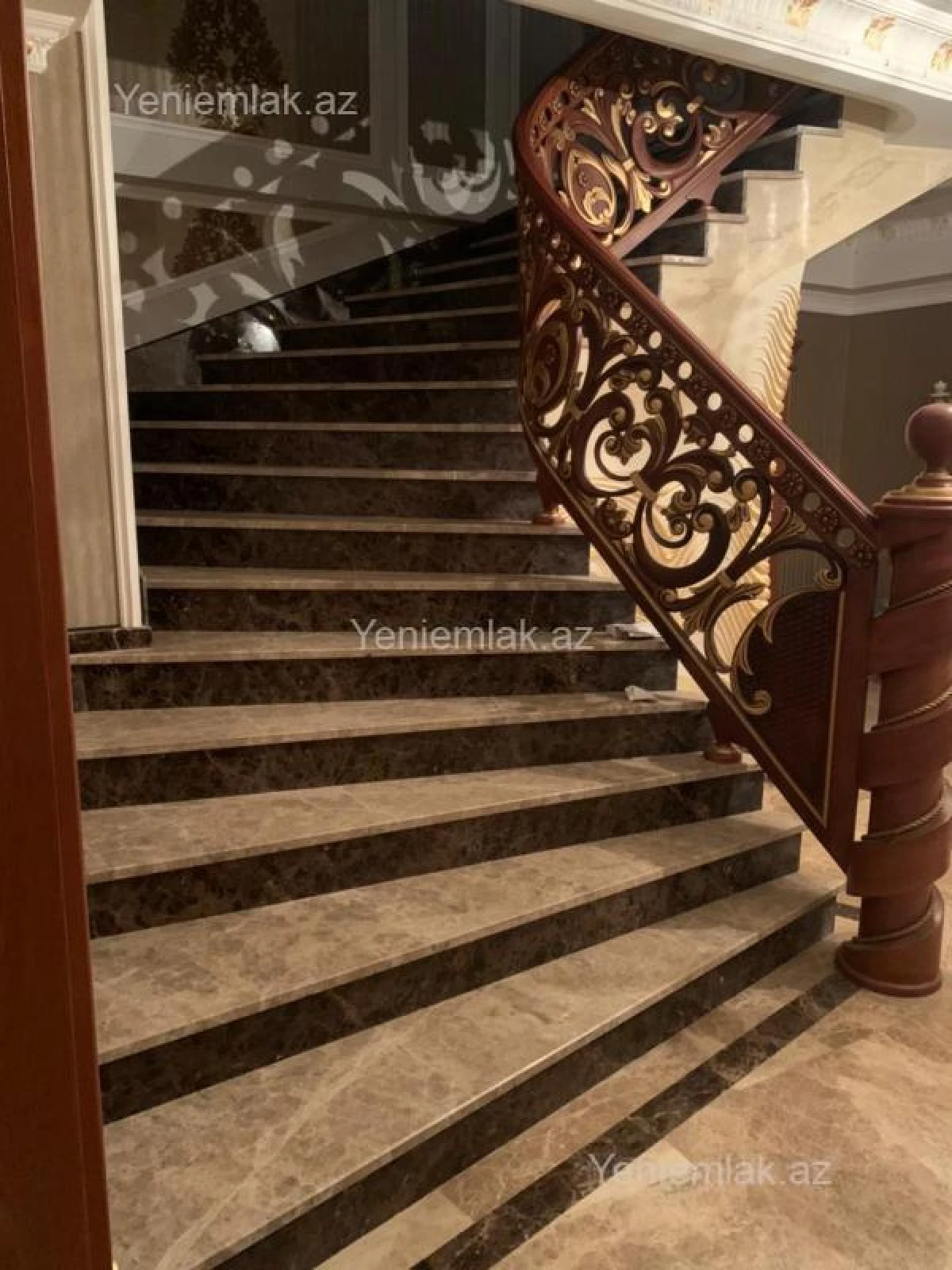 Satılır 6 otaqlı yeni tikili 400 m²