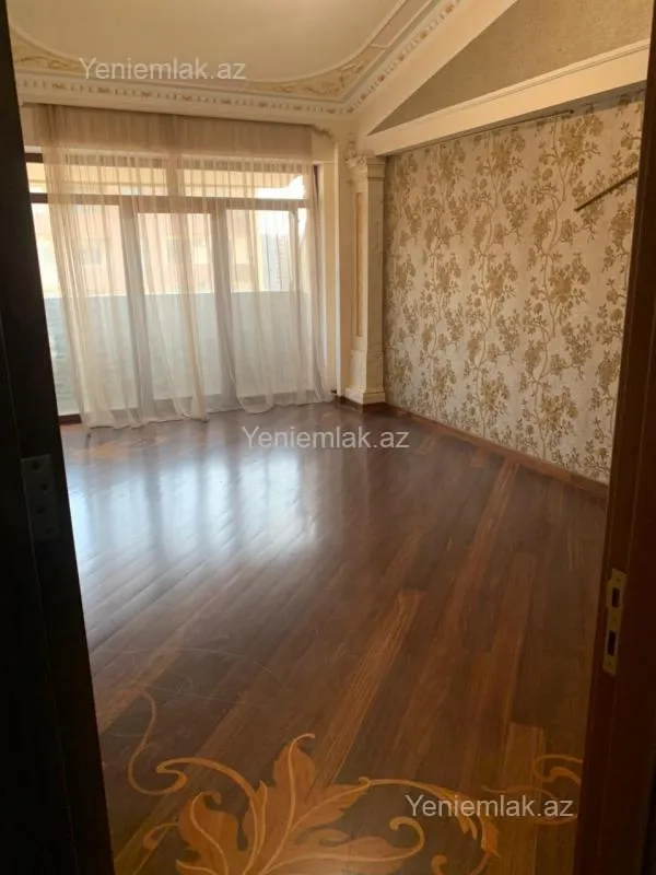 Satılır 6 otaqlı yeni tikili 400 m²