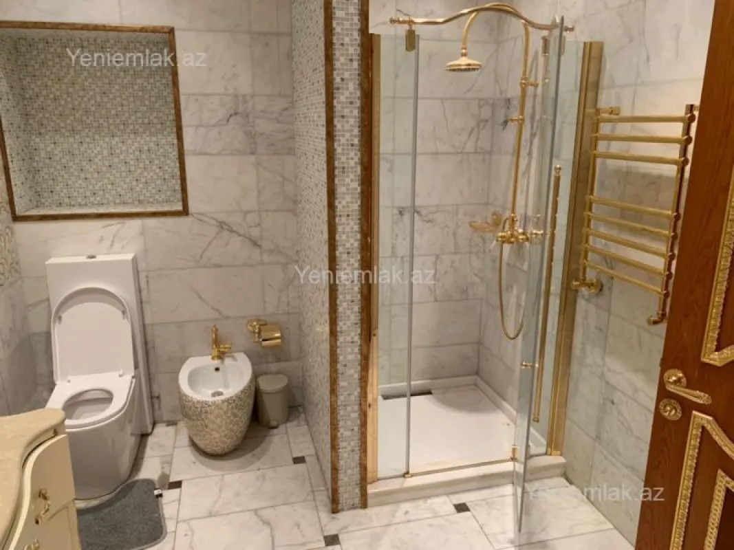 Satılır 6 otaqlı yeni tikili 400 m²