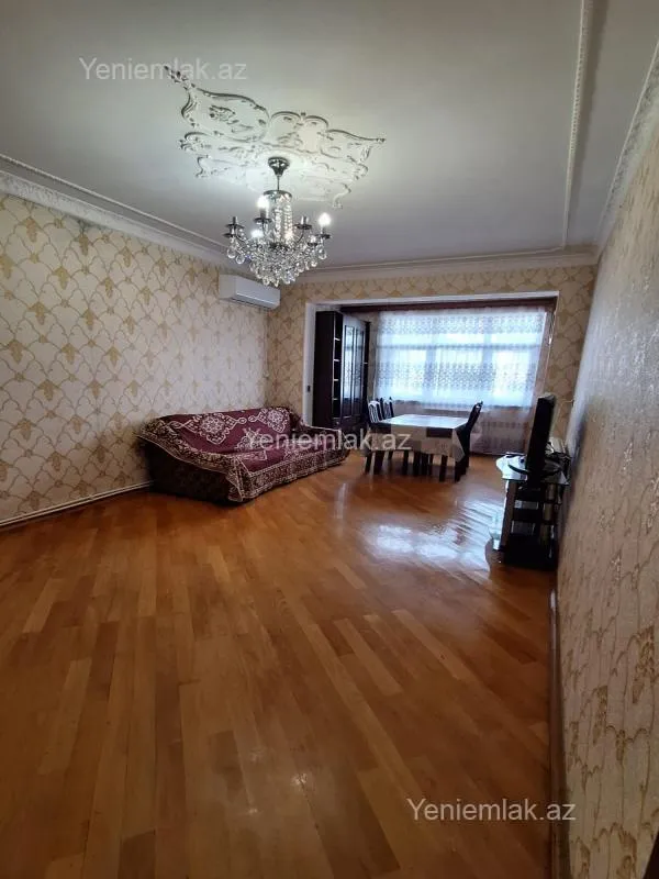 Satılır 2 otaqlı köhnə tikili 50 m²
