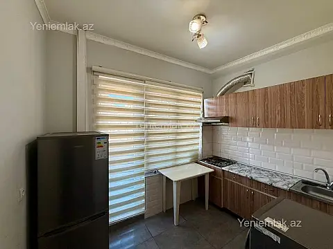 Satılır 1 otaqlı köhnə tikili 45 m²