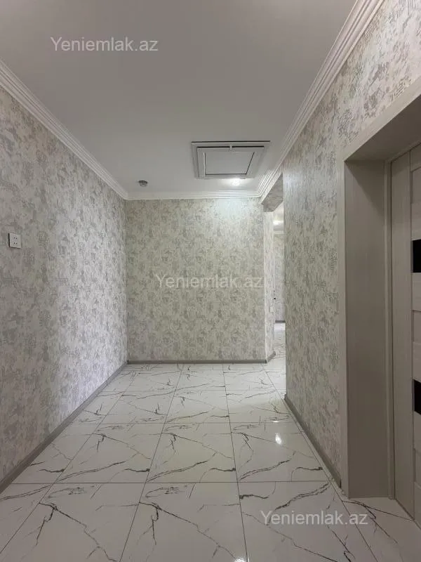 Satılır 3 otaqlı yeni tikili 82 m²