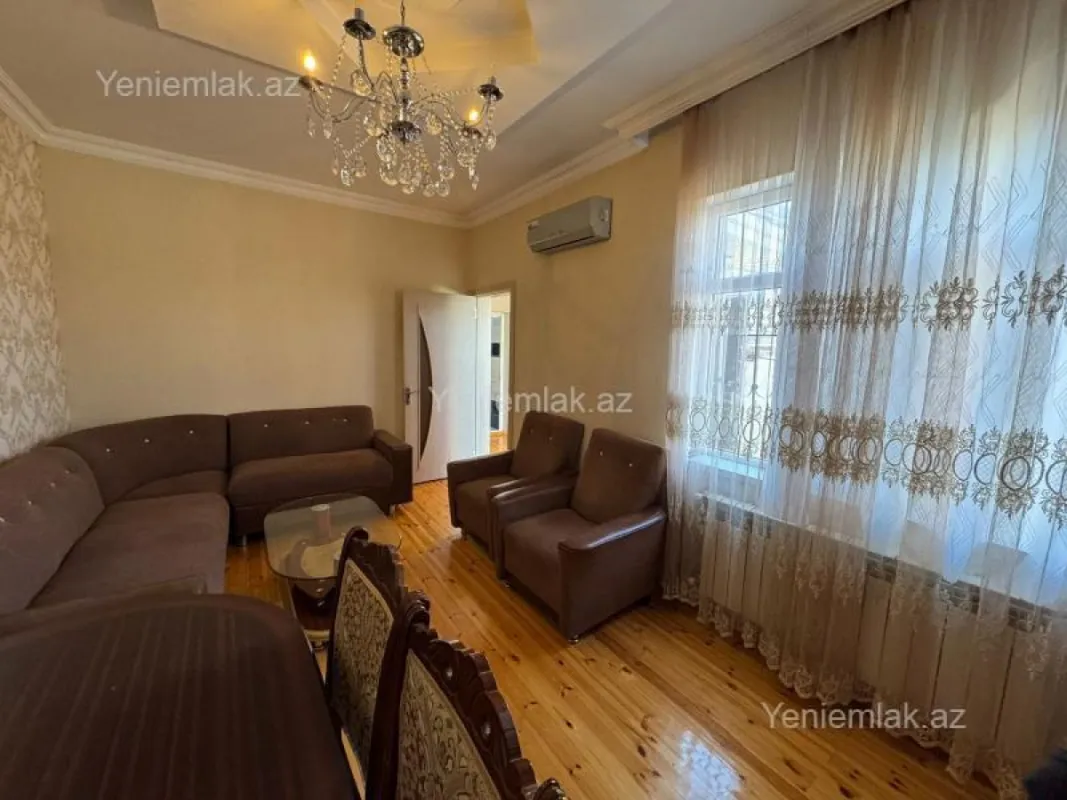 Satılır 2 otaqlı həyət evi 70 m²