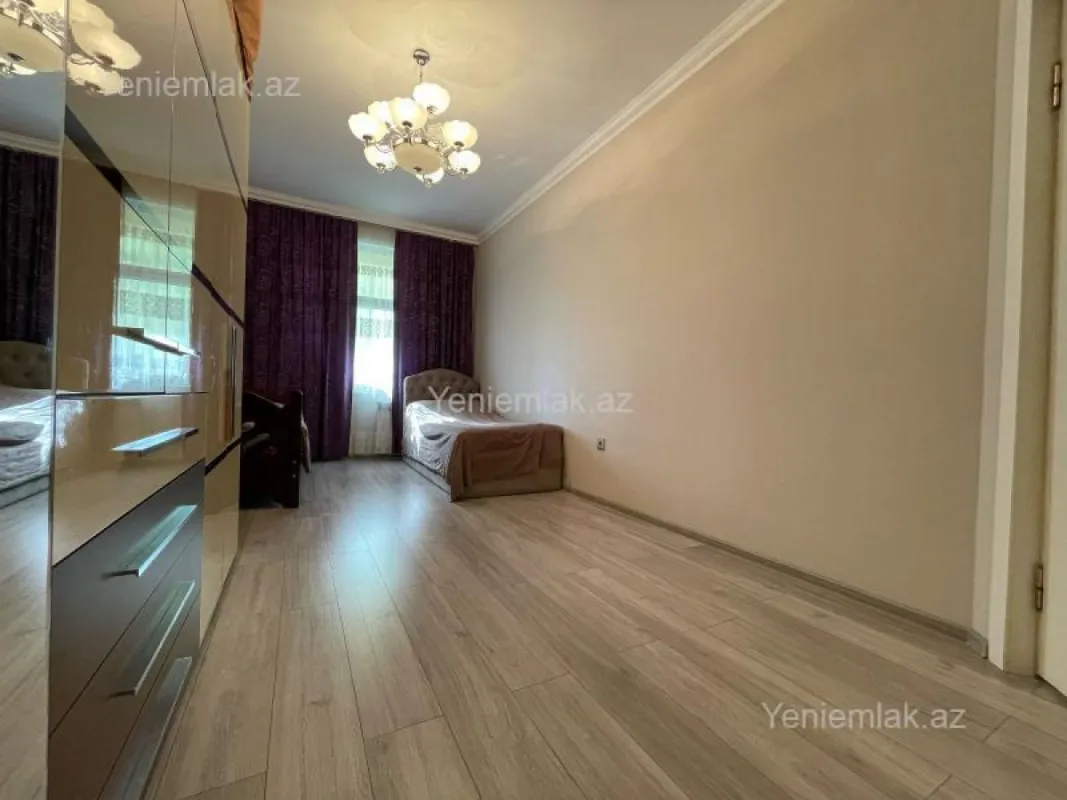 Satılır 3 otaqlı yeni tikili 84 m²