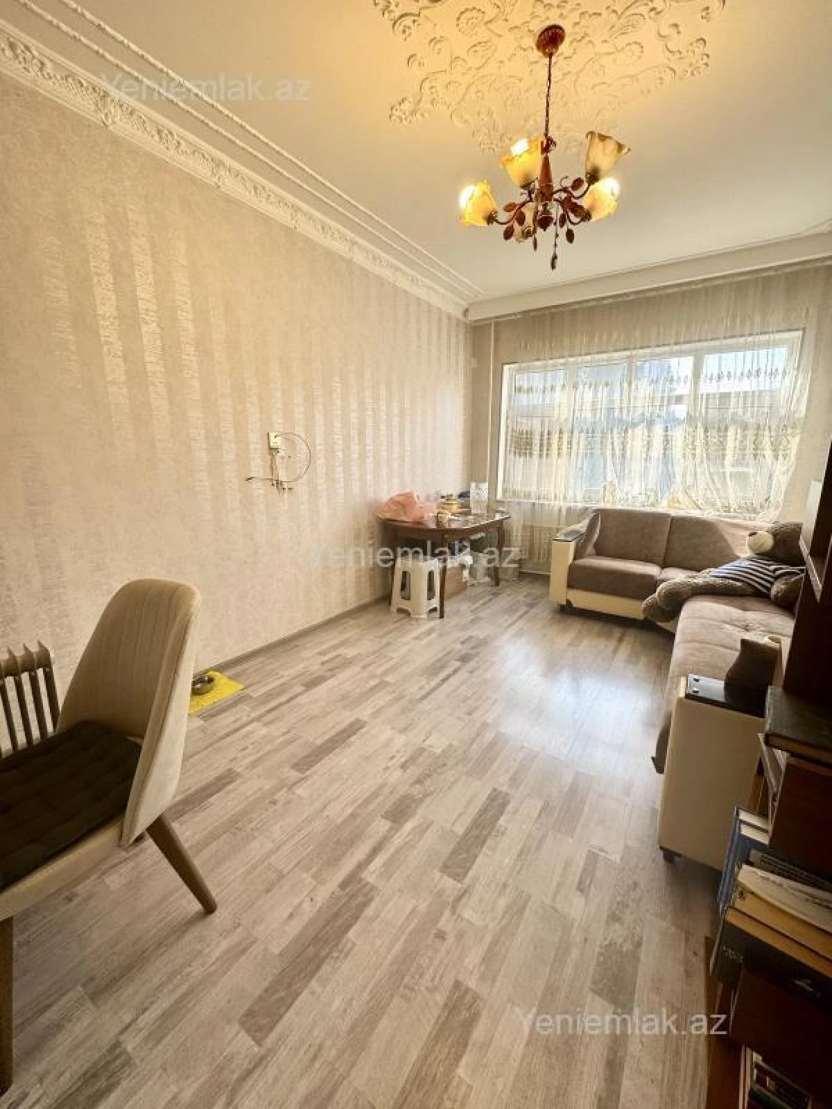 Satılır 3 otaqlı köhnə tikili 85 m²