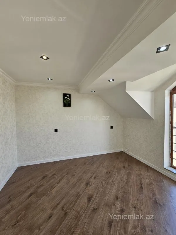 Satılır 2 otaqlı yeni tikili 40 m²