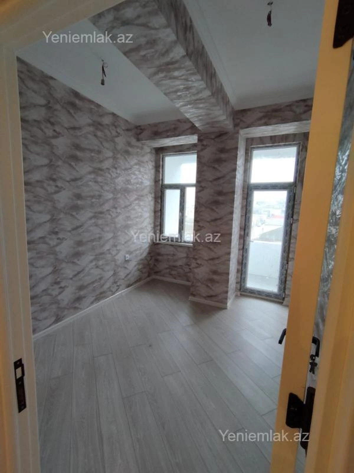 Satılır 3 otaqlı yeni tikili 64 m²