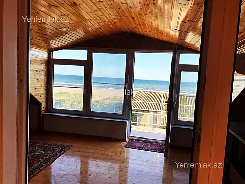 Satılır 6 otaqlı həyət evi 330 m²