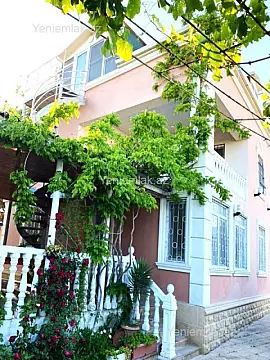 Satılır 6 otaqlı həyət evi 330 m²