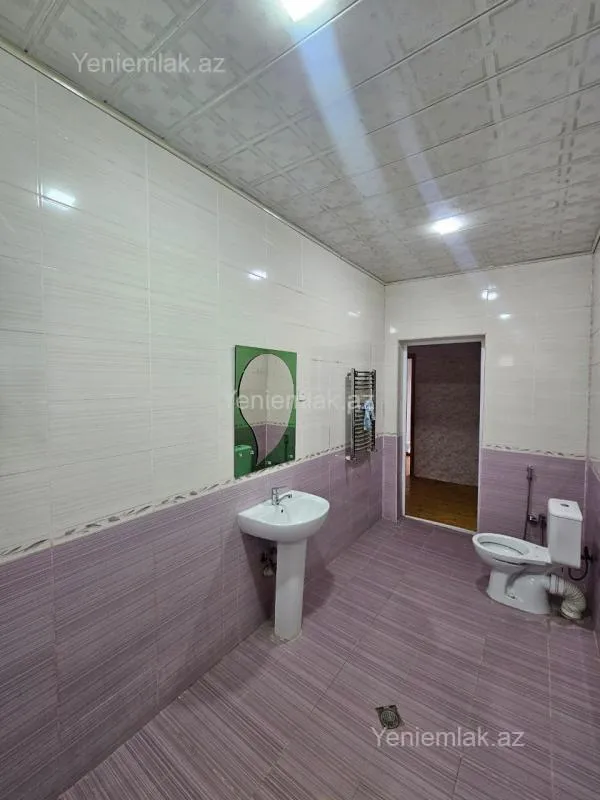 Satılır 6 otaqlı həyət evi 175 m²