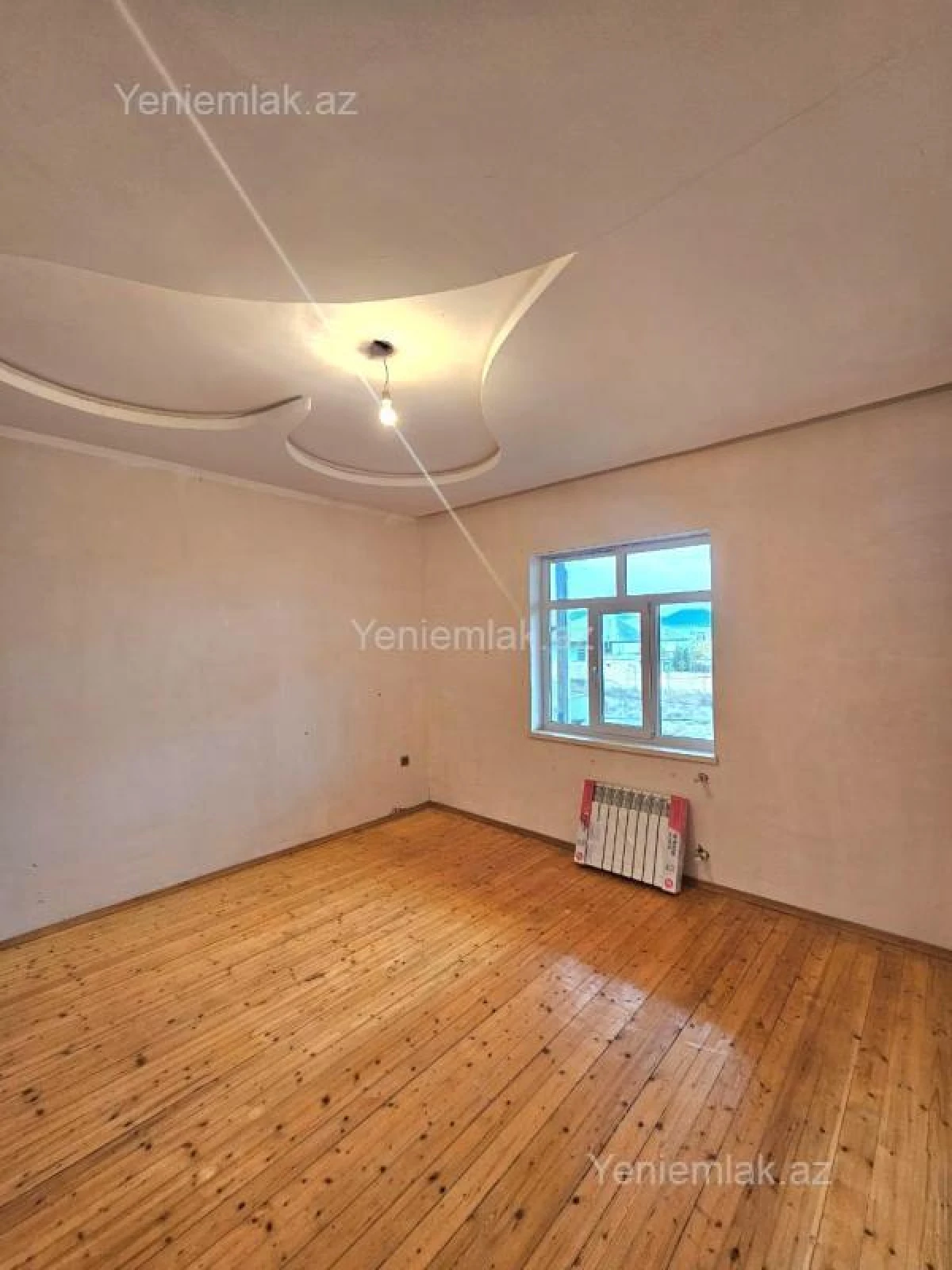 Satılır 6 otaqlı həyət evi 175 m²