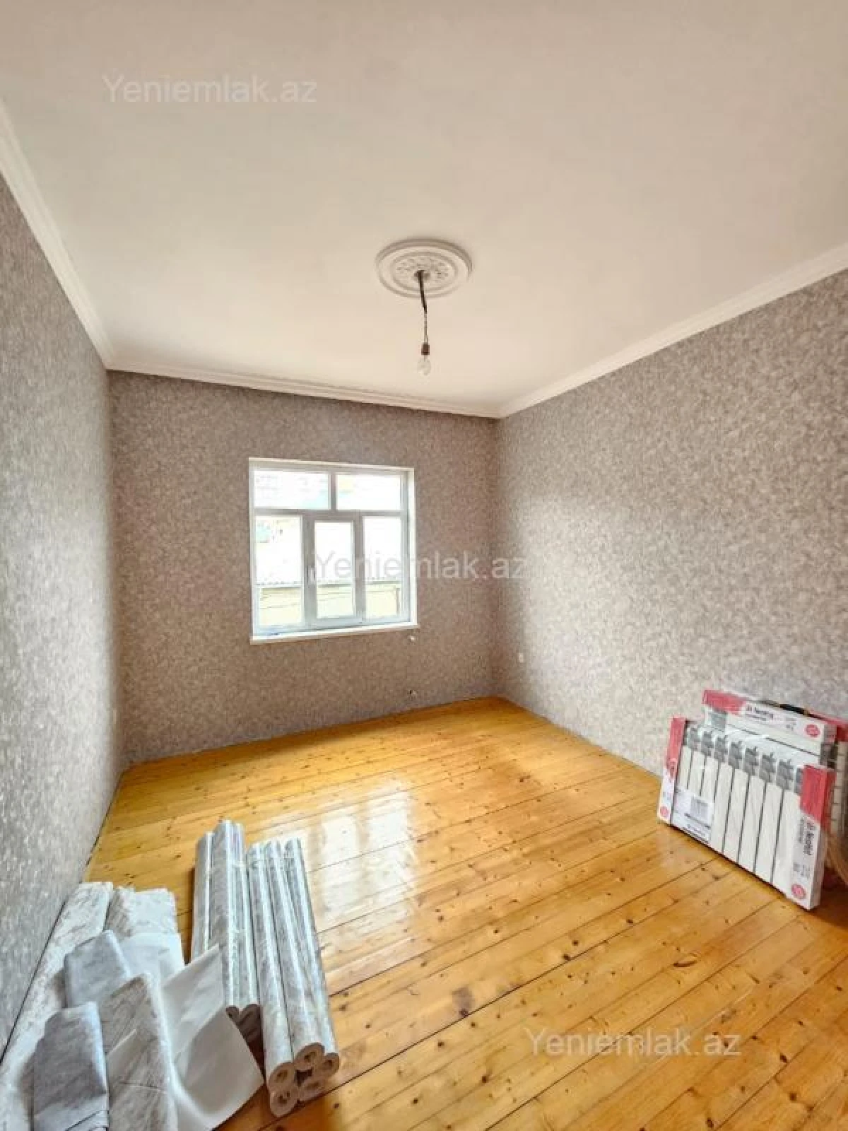 Satılır 6 otaqlı həyət evi 175 m²