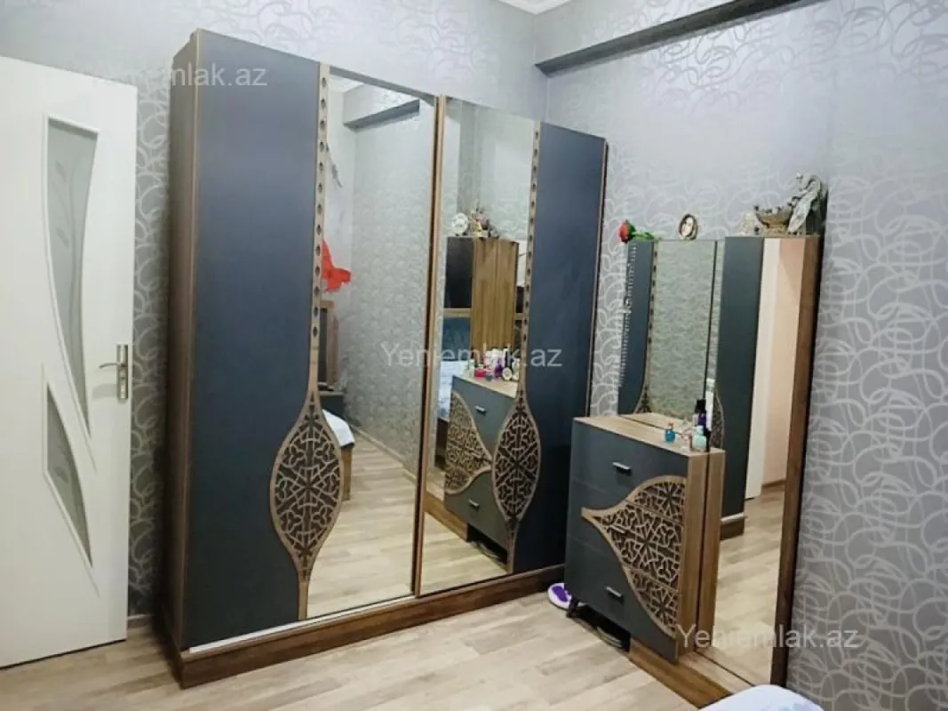 Satılır 3 otaqlı yeni tikili 100 m²