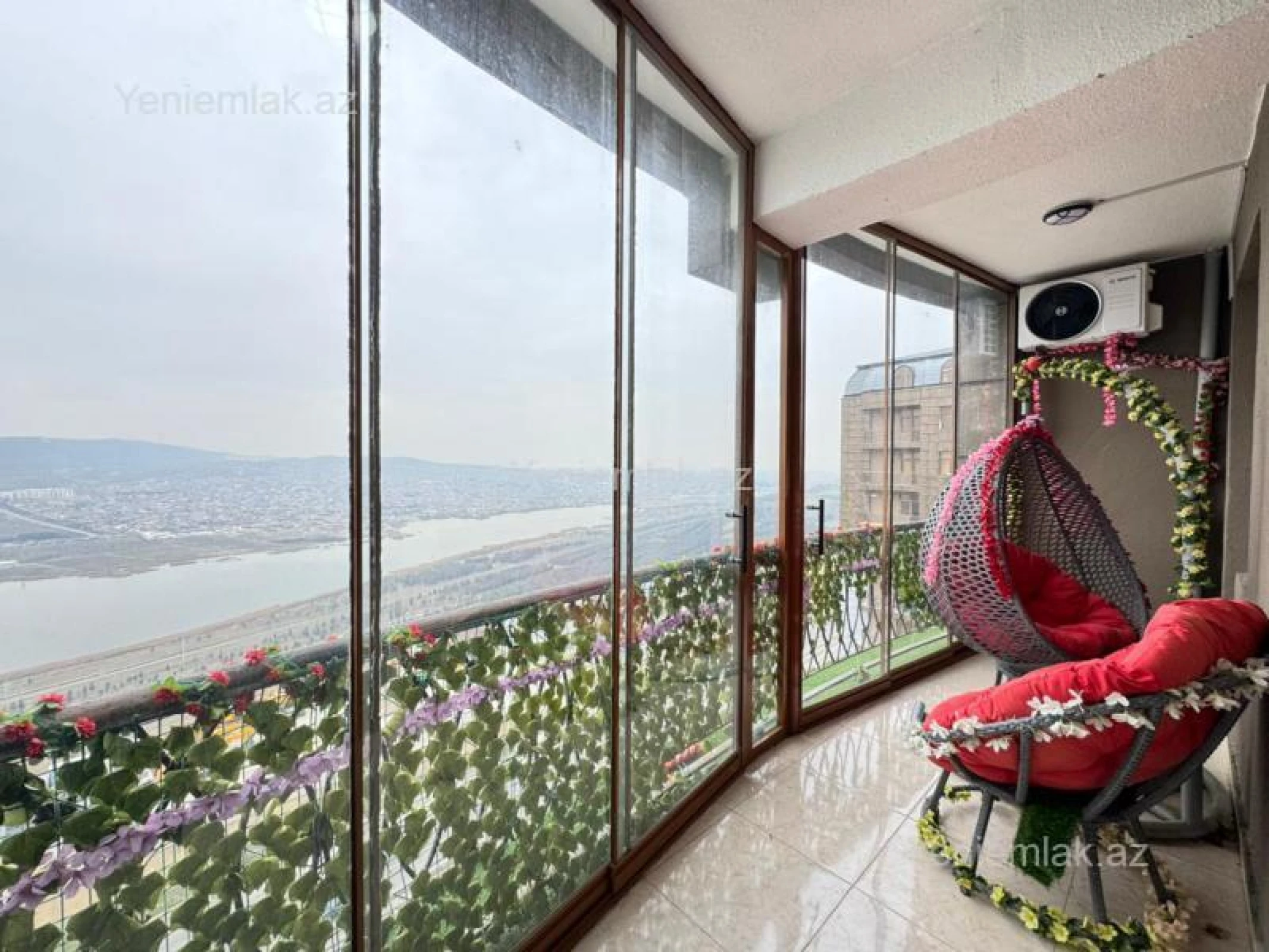 Satılır 3 otaqlı yeni tikili 91 m²