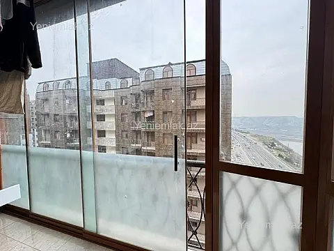 Satılır 3 otaqlı yeni tikili 91 m²