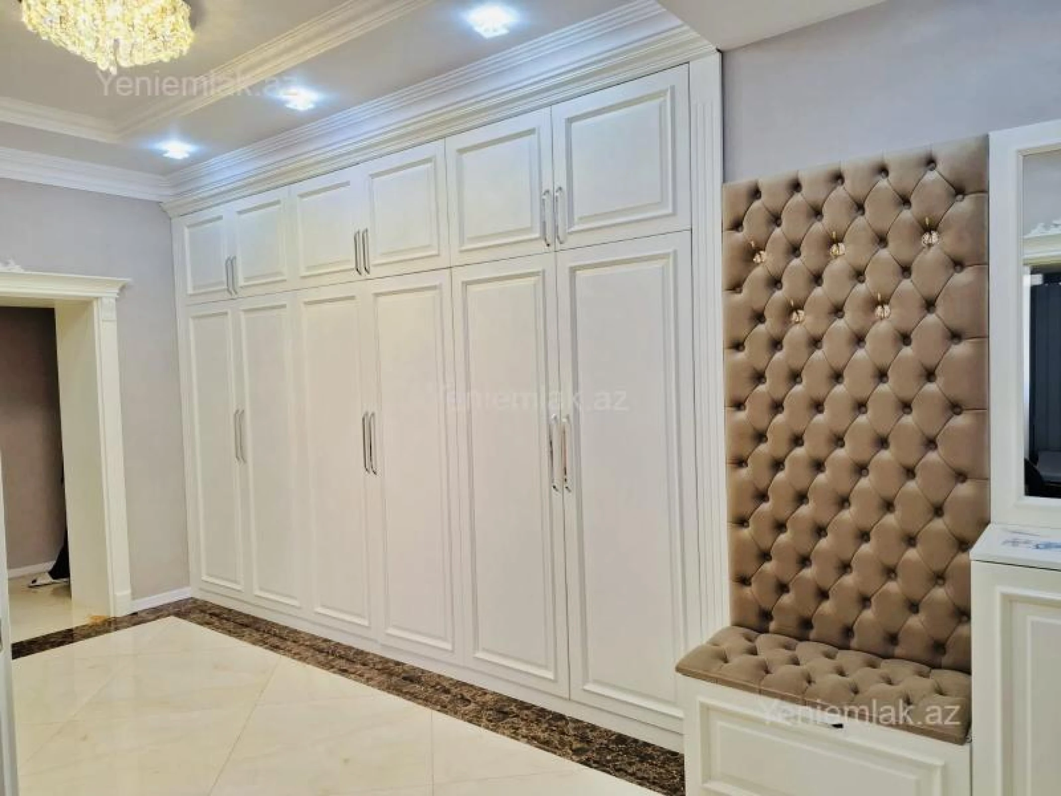 Satılır 3 otaqlı yeni tikili 137 m²