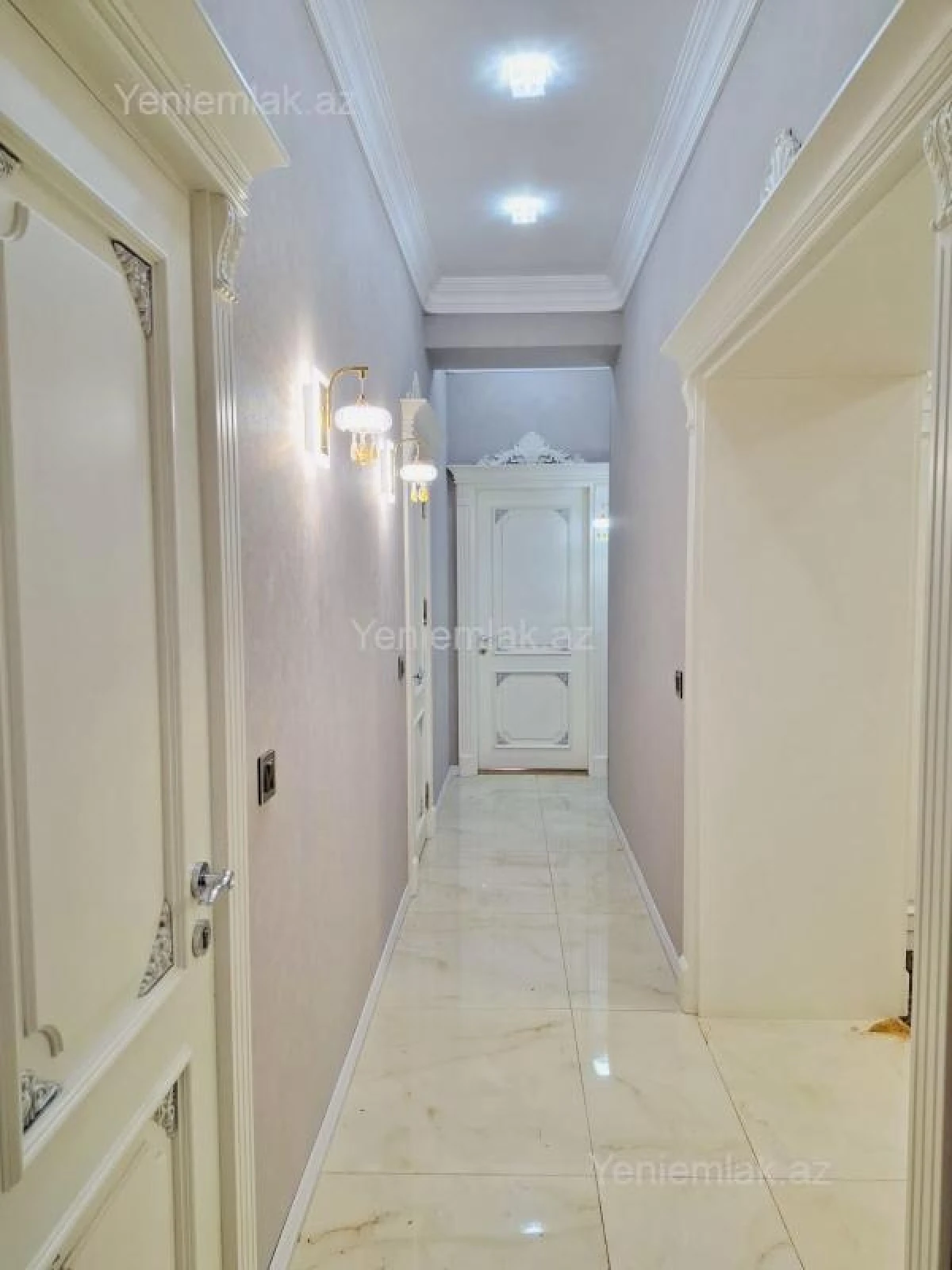 Satılır 3 otaqlı yeni tikili 137 m²