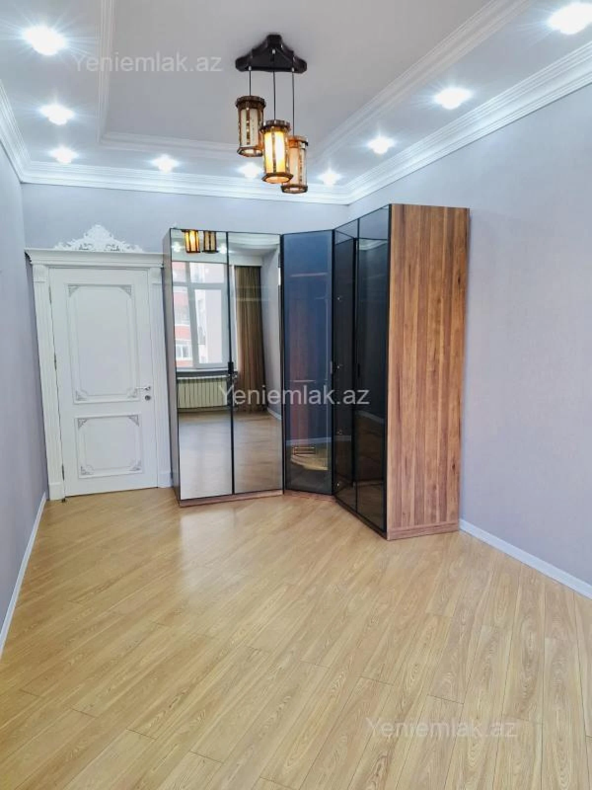 Satılır 3 otaqlı yeni tikili 137 m²