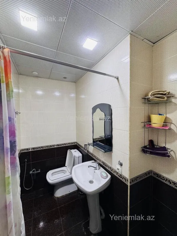 Satılır 2 otaqlı yeni tikili 60 m²