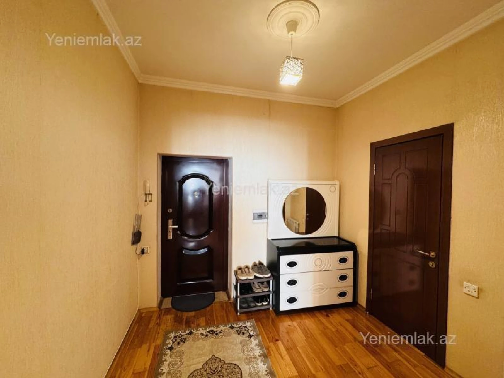 Satılır 2 otaqlı yeni tikili 60 m²