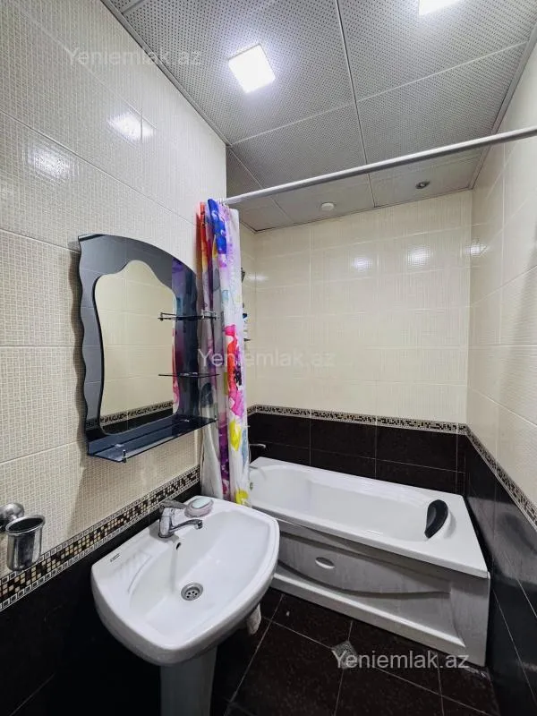 Satılır 2 otaqlı yeni tikili 60 m²