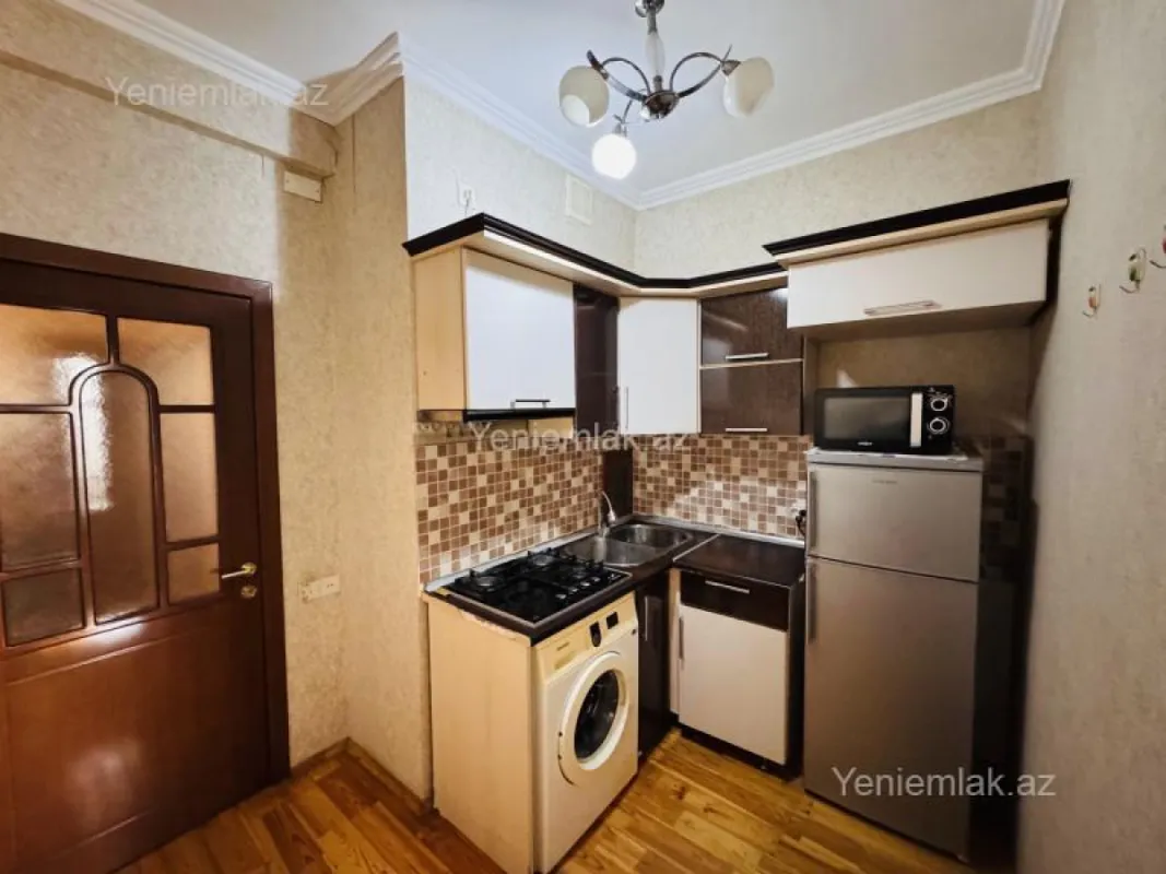 Satılır 2 otaqlı yeni tikili 60 m²