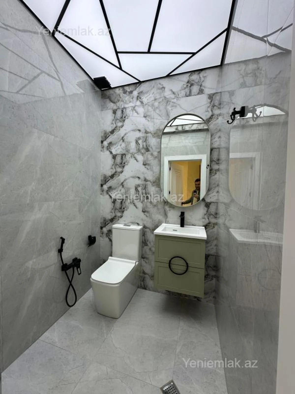 Satılır 3 otaqlı yeni tikili 107 m²