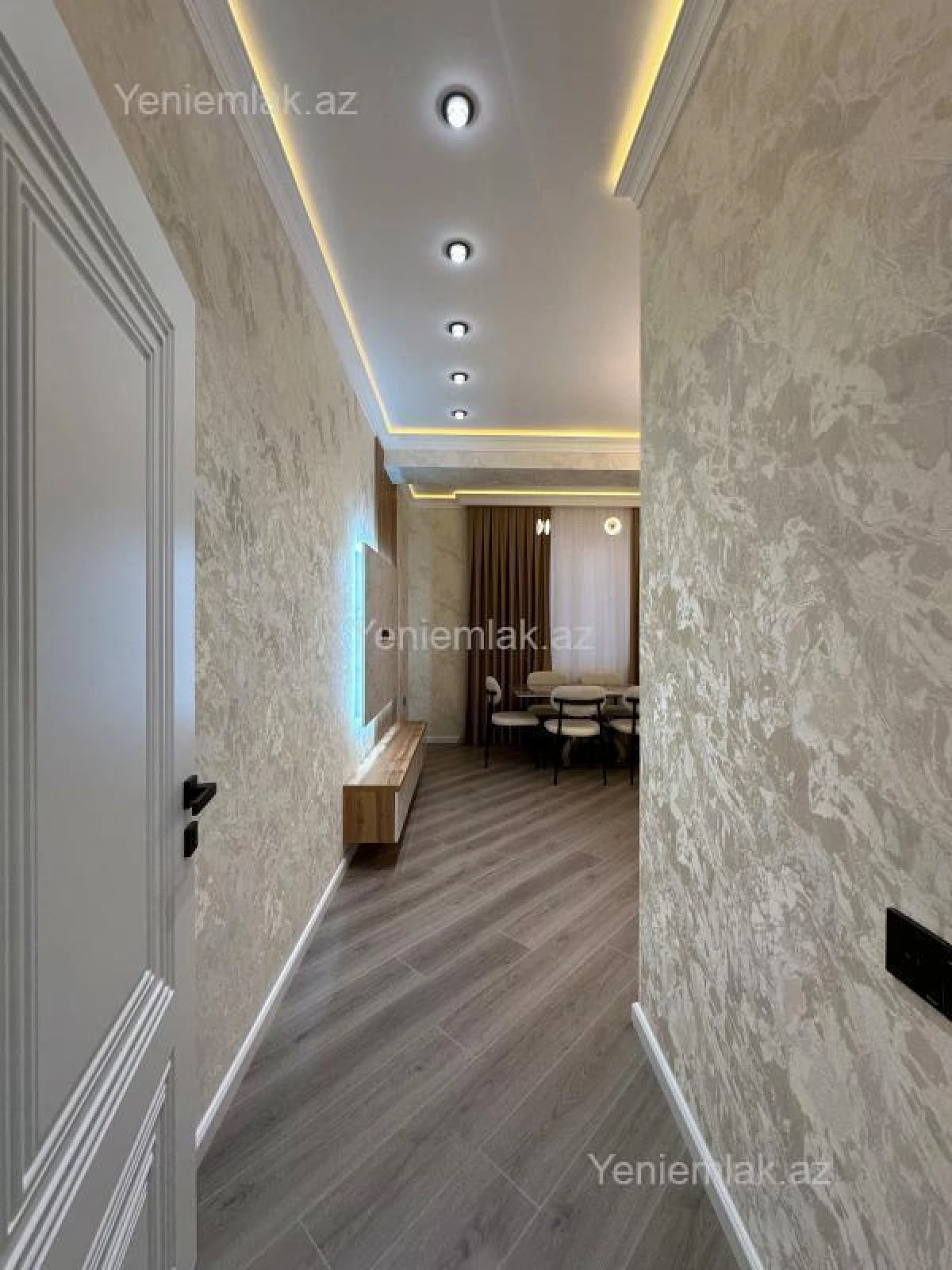 Satılır 3 otaqlı yeni tikili 107 m²