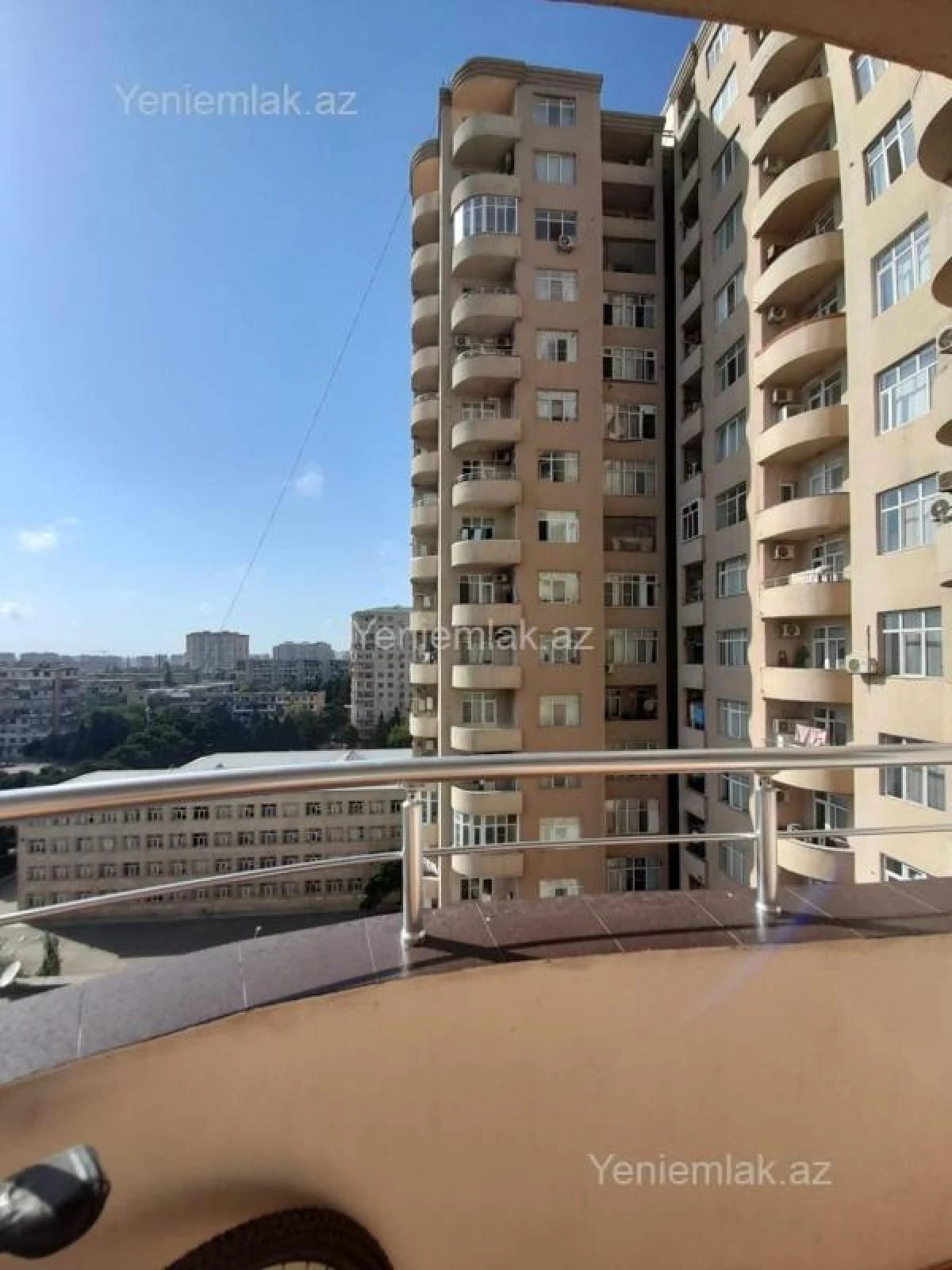 Satılır 3 otaqlı yeni tikili 121 m²