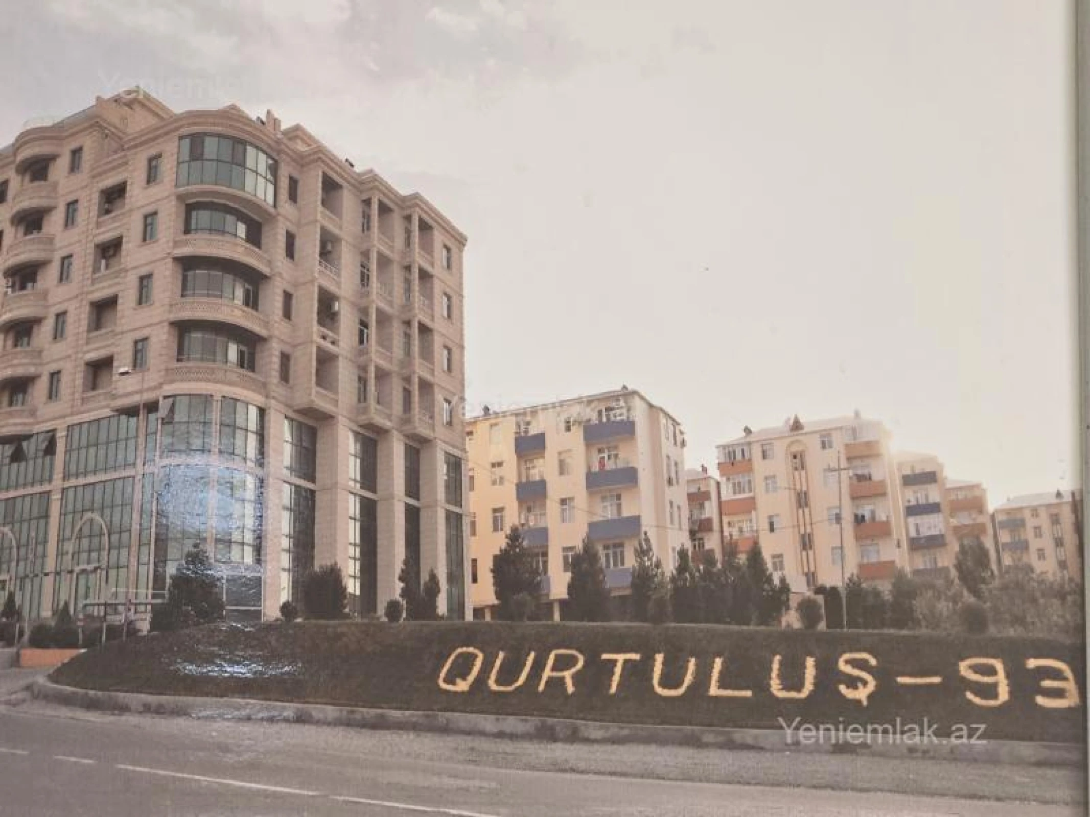 Satılır 2 otaqlı yeni tikili 83 m²