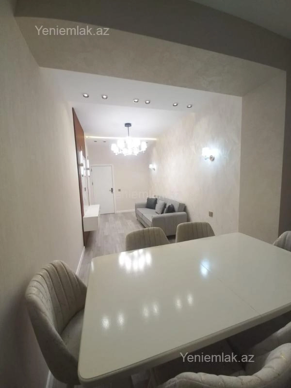 Satılır 2 otaqlı yeni tikili 75 m²