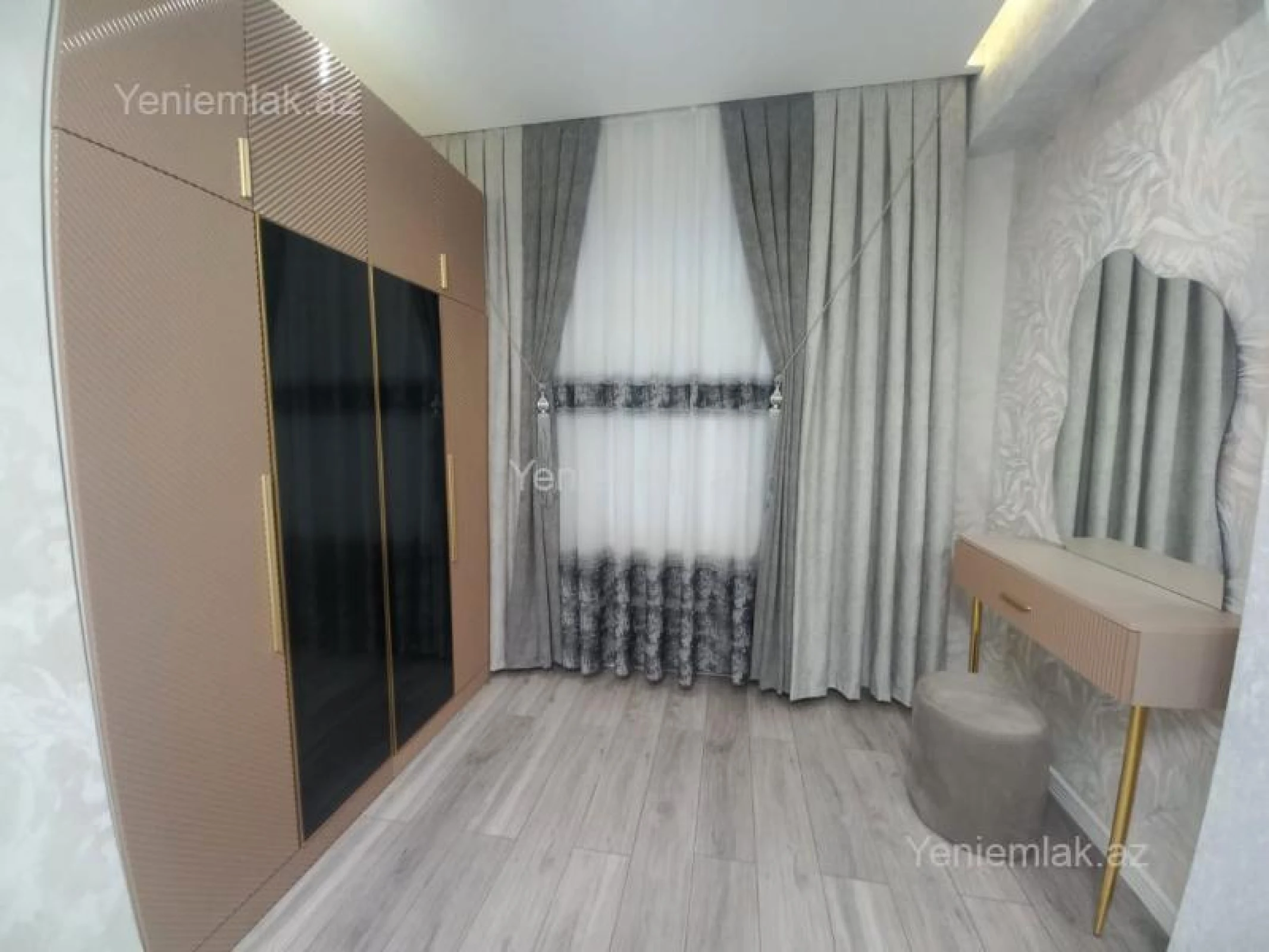 Satılır 2 otaqlı yeni tikili 75 m²