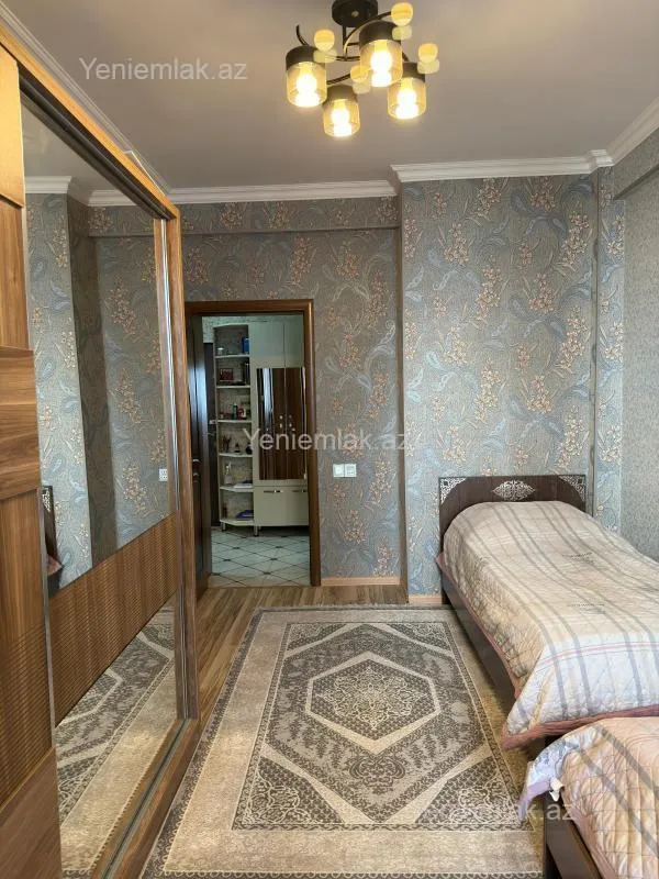 Satılır 2 otaqlı yeni tikili 60 m²